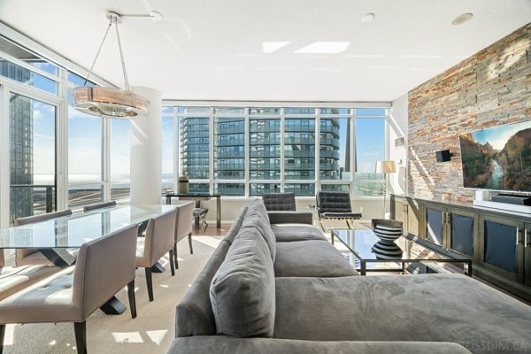 Stunning 2BR Penthouse • Awe-Inspiring Views gallery image 2