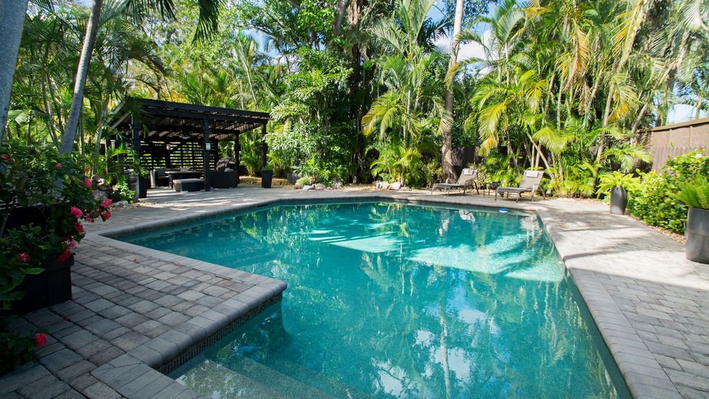 Modern Two Story Lush Paradise w/ private Pool