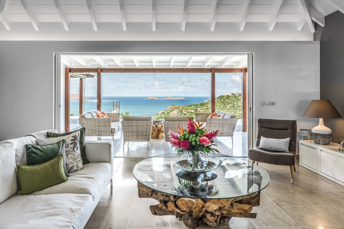 Isia gallery image 3