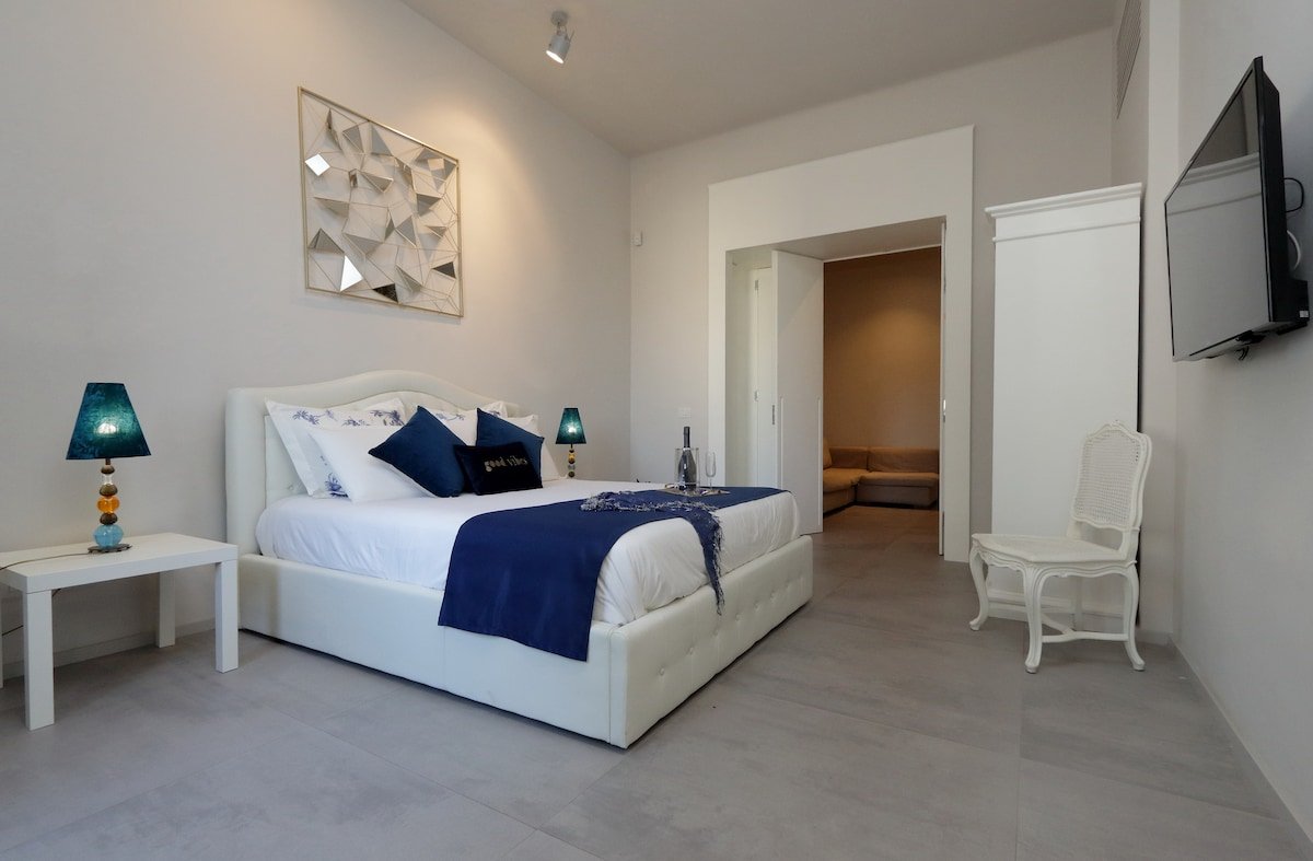 Romance al Colosseo 2 gallery image 5