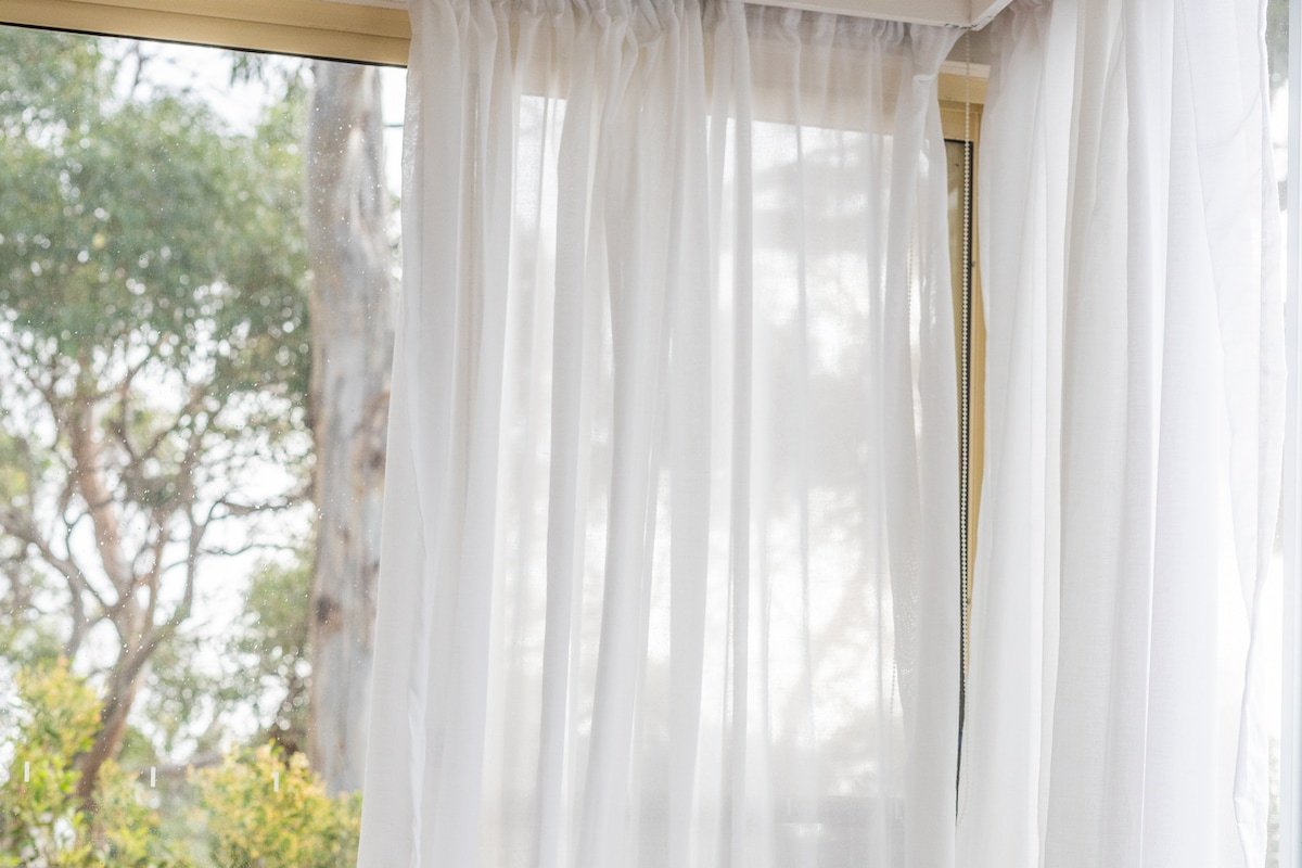 Bush Hideaway gallery image 3