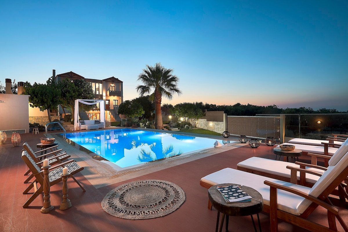 Luxury Villa Margarita gallery image 2