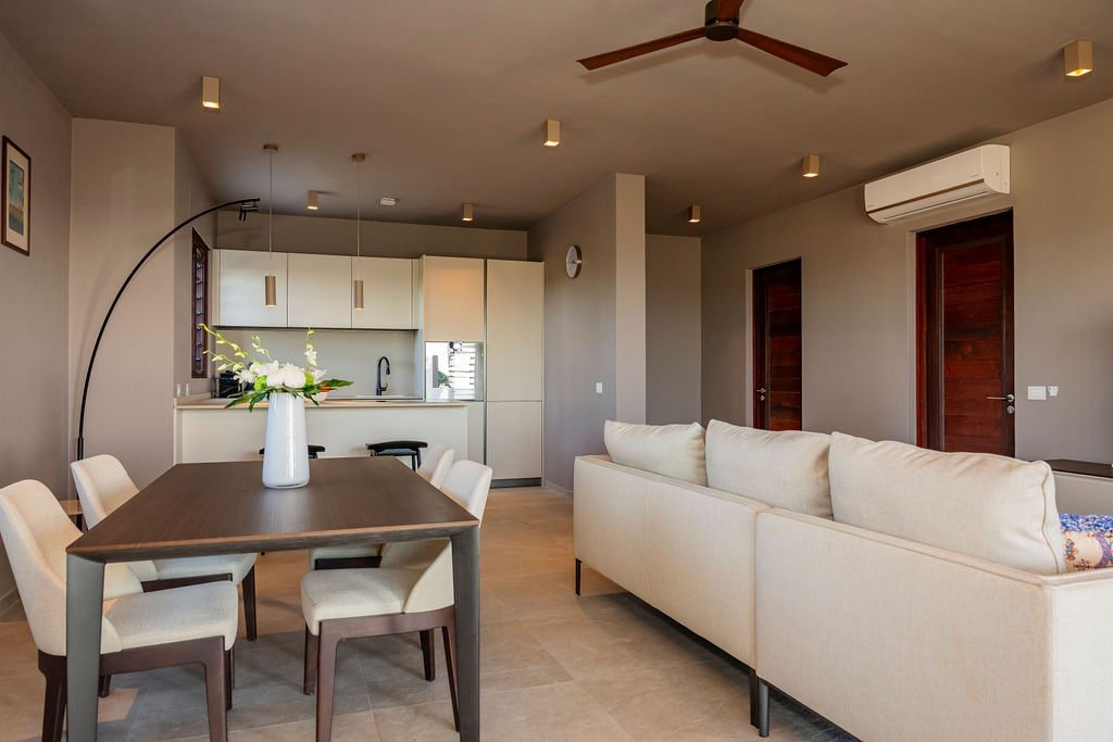 Spacious Apartment with Patio gallery image 5