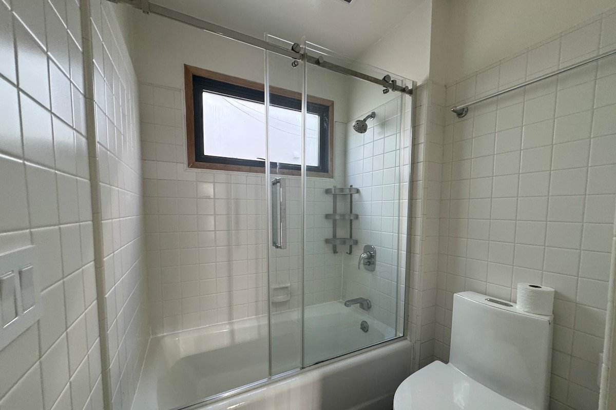 Ocean View in the Venice Peninsula gallery image 4