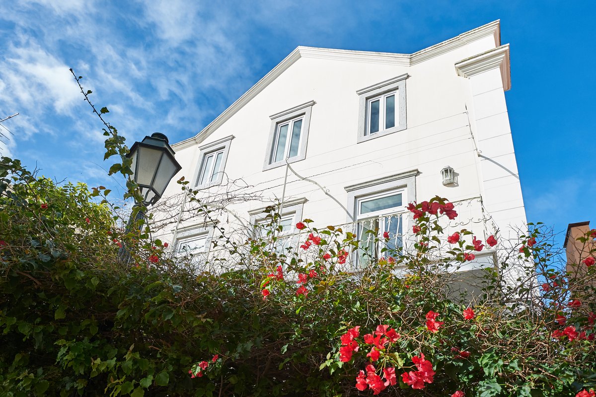 Art House_Near Marina&Cliffs ·300 m²· Sleeps 9_BKF