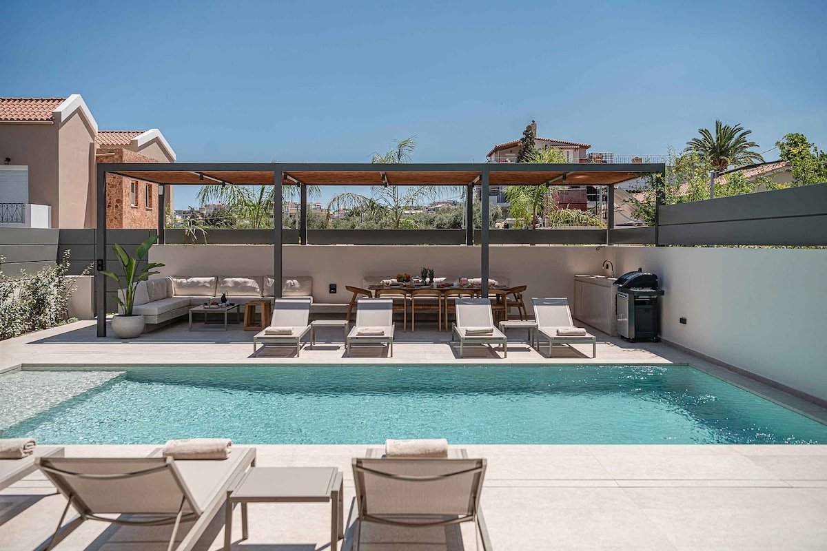 Sancy Luxury Villa I 400m beach, Heated* pool& Gym gallery image 3