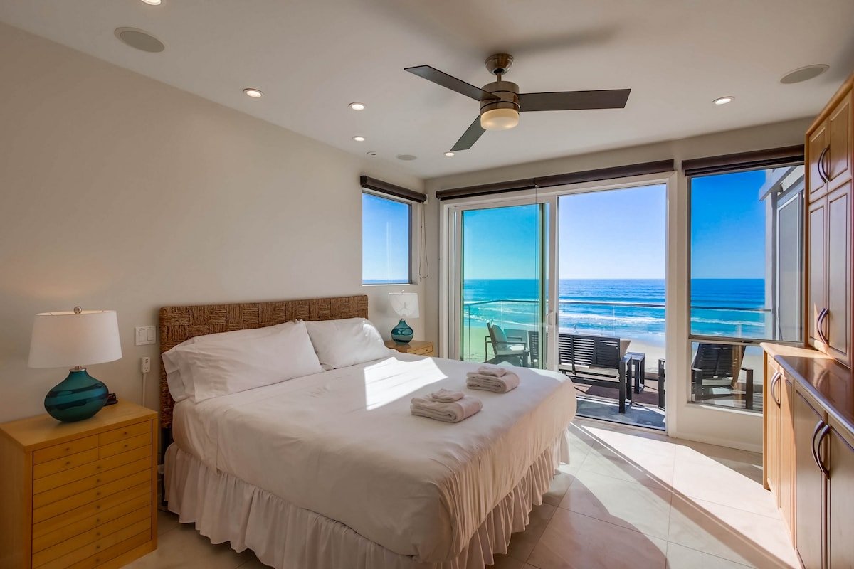 Beachfront Paradise – Ocean Palms Penthouse gallery image 4