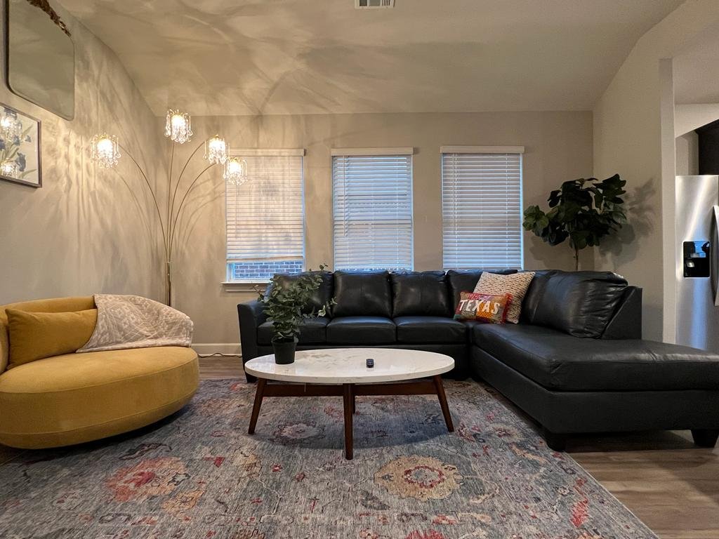 5TVs*75”TV*Fort Worth*Arlington*4Bedroom*King Bed