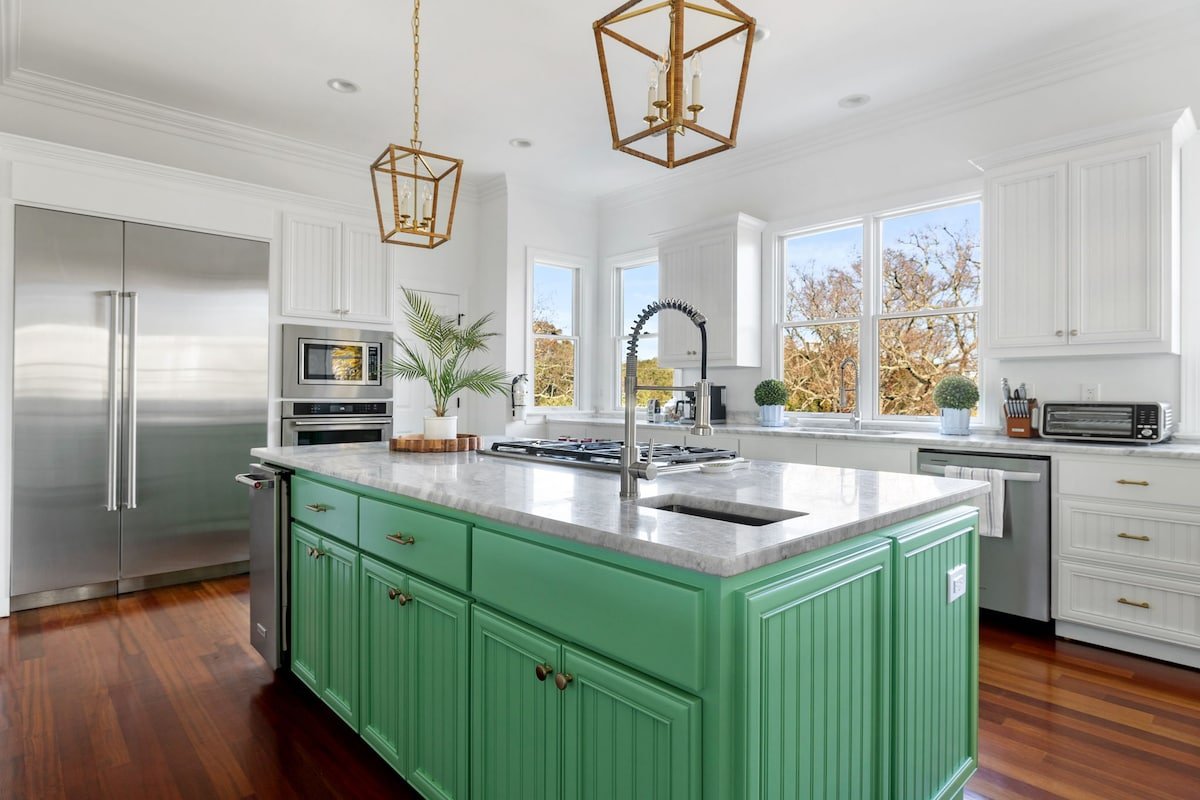 NEW! Steps to Beach! Heated Pool Elevator