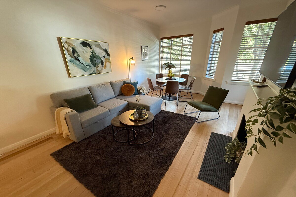 Sherwood East Melbourne 2 Units gallery image 3