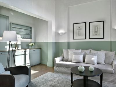 ATHINAIDOS UNIQUE RESIDENCE by K&K