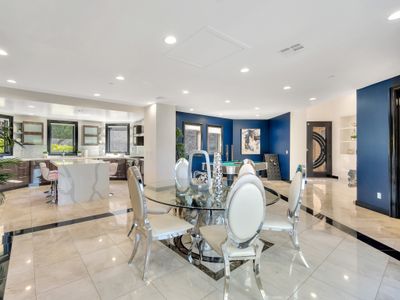 Luxury Villa W/ Spectacular Hollywood Hills View