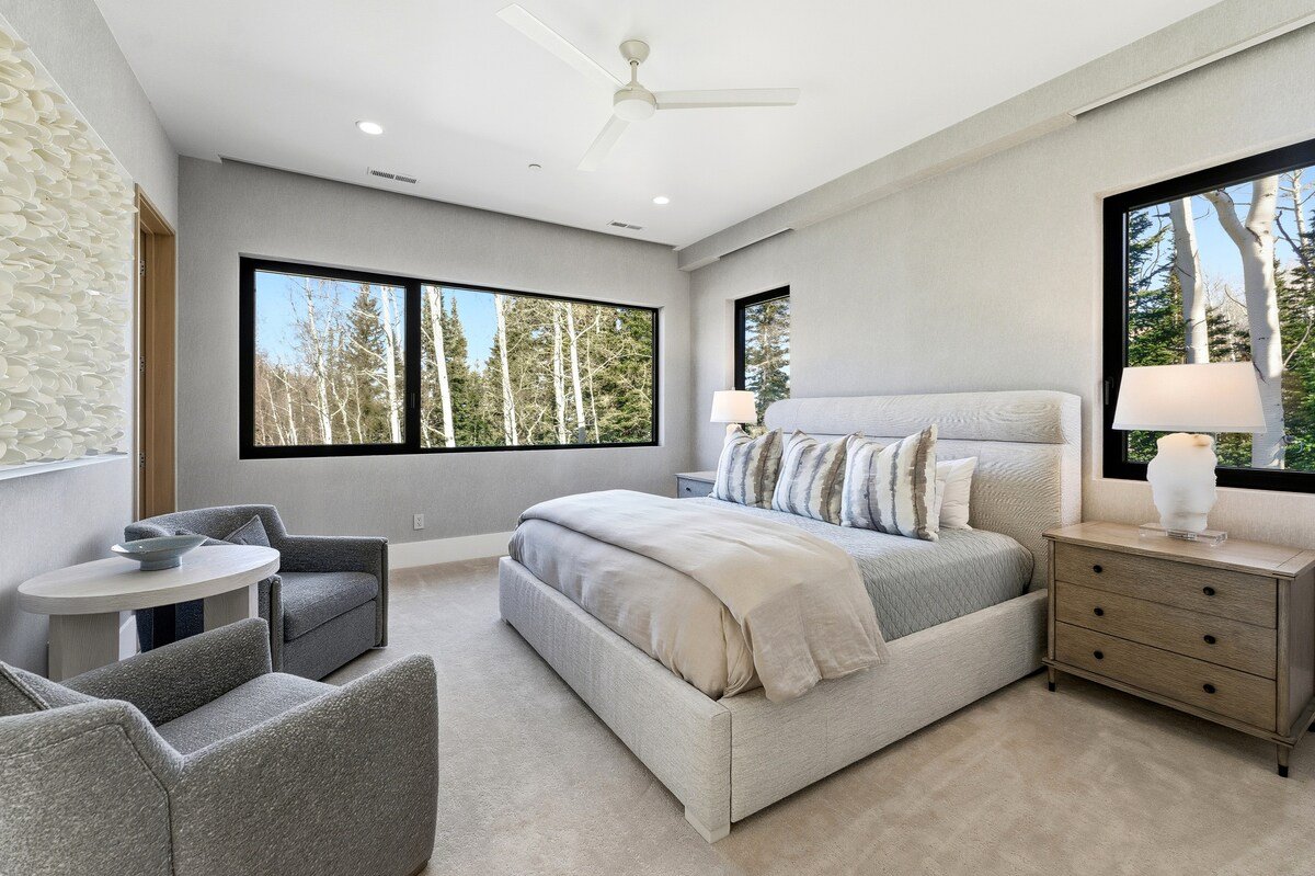 Luxury Ski-In Out Estate with Private Snowcat gallery image 4