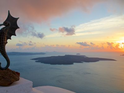 LUXURY PRIVATE VILLA WITH UNIQUE SUNSET VIEW