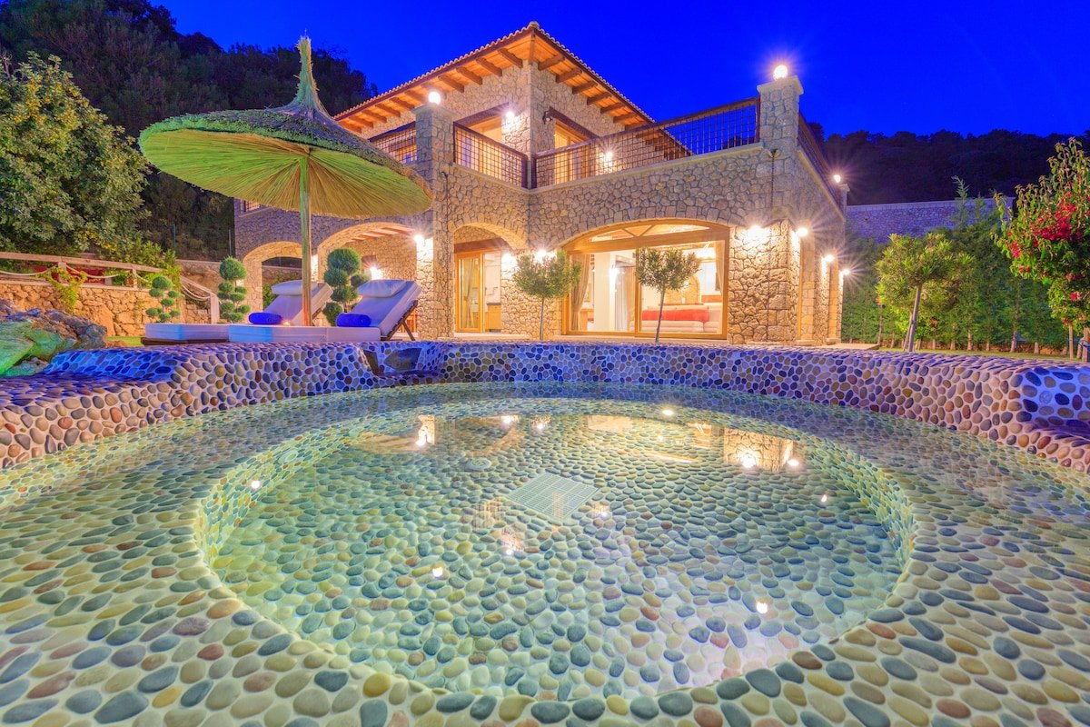 Private Island-Style Luxury Villa | Elmali Bay gallery image 2