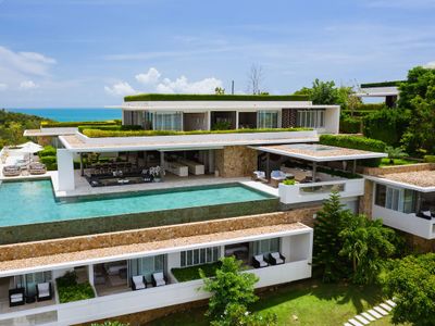 Samujana Twenty-Eight