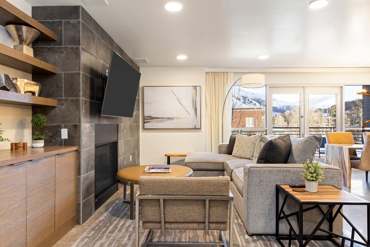 Outpost: Marriott Residence 402 – Close to Town gallery image 4