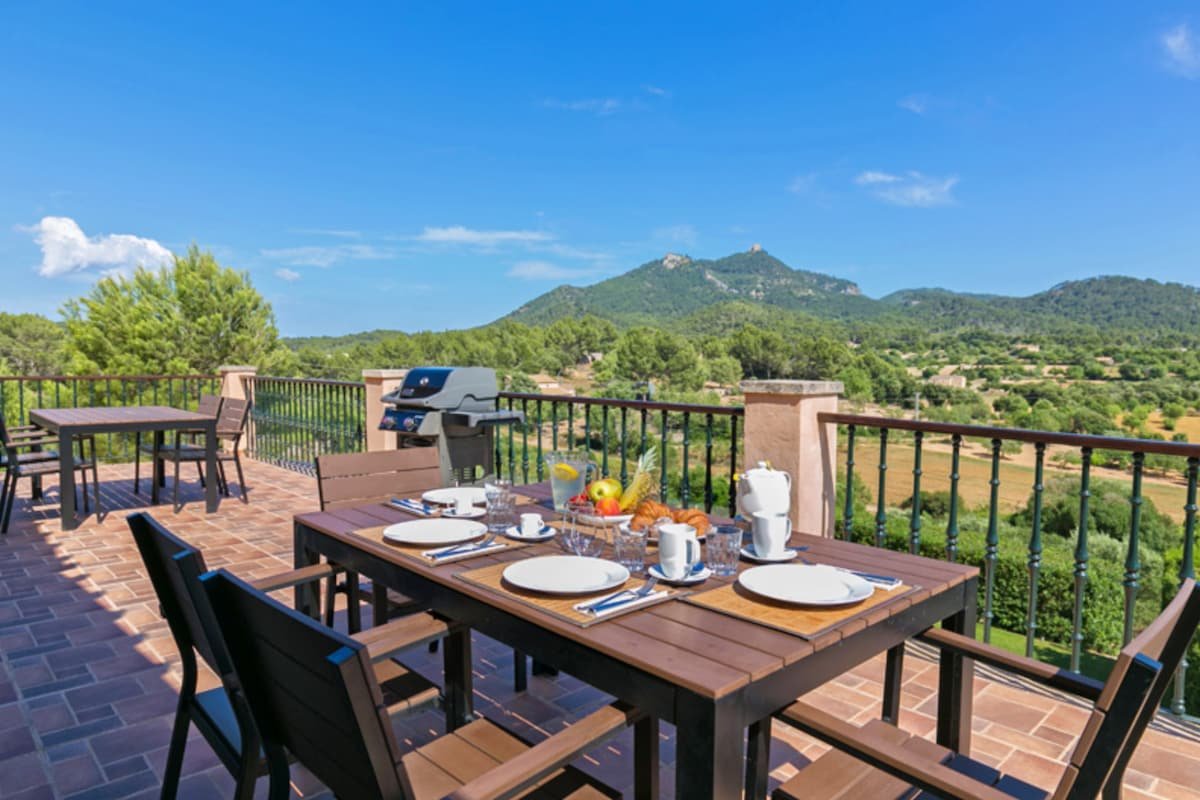 Ca’n Cristofal -country home for secluded getaway gallery image 5