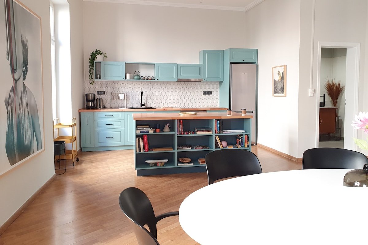 Neoclassical House in the Heart of Athens gallery image 4