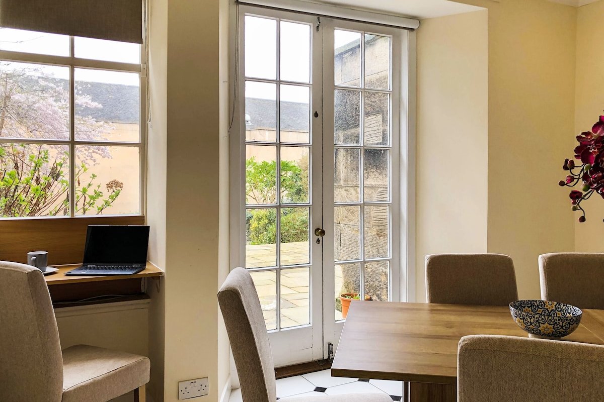 Luxury Apartment between New Town and Stockbridge gallery image 3