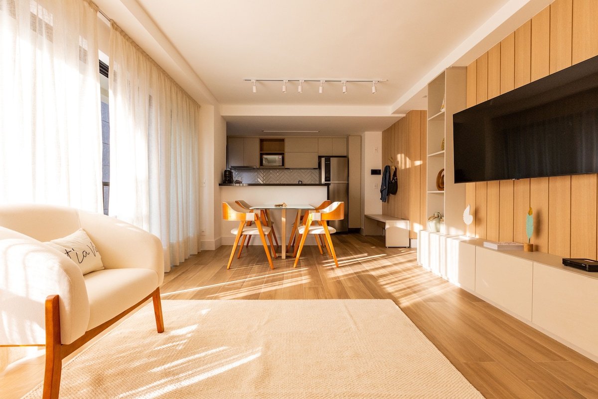 Modern Apartment in Leblon gallery image 2