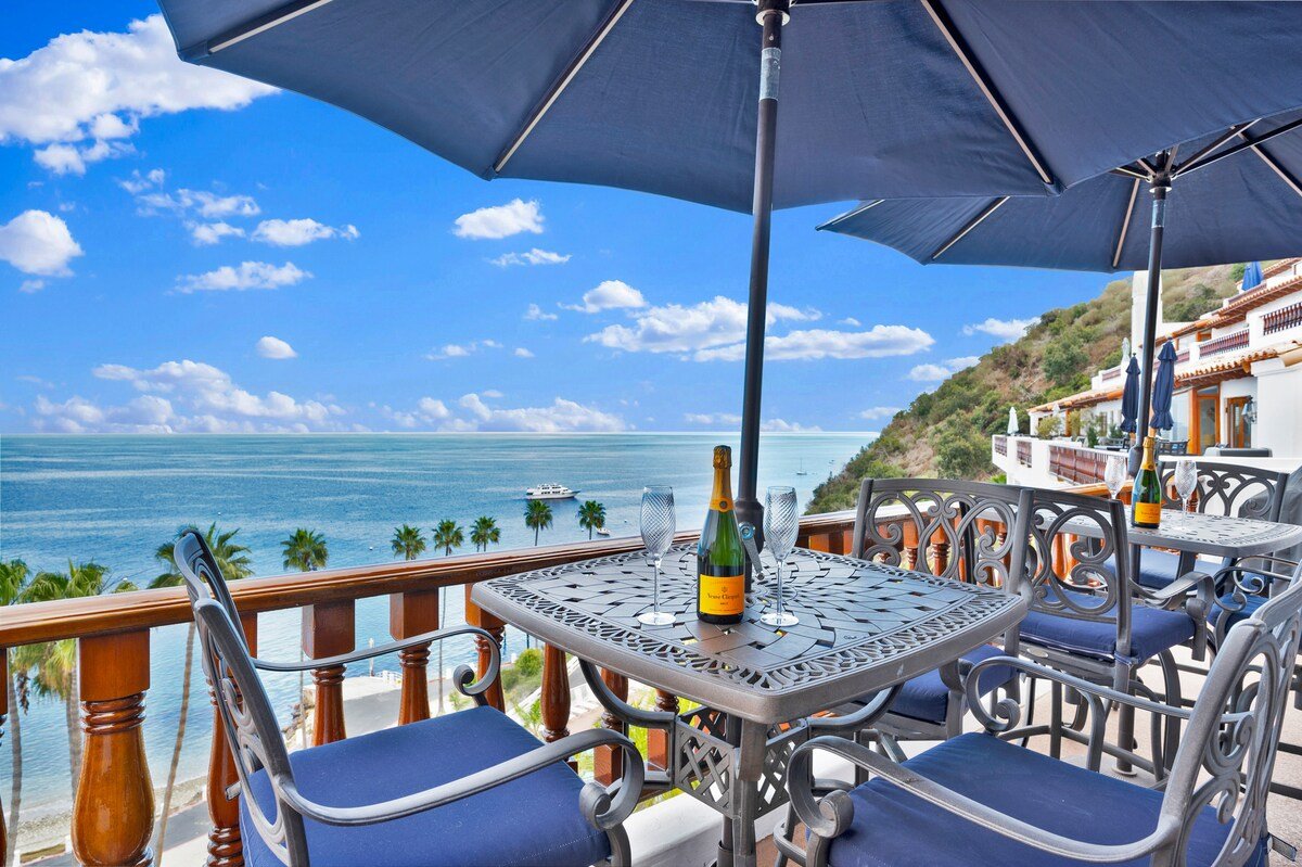 Oceanfront Villa with breathtaking views gallery image 3