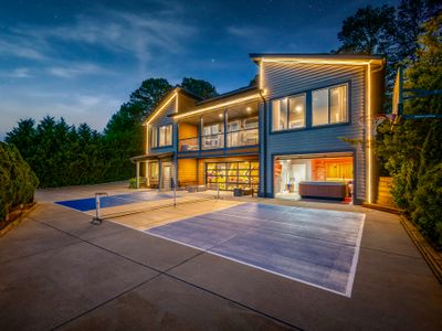 Pickleball Court, Spa Room, Newly Remodeled Home!