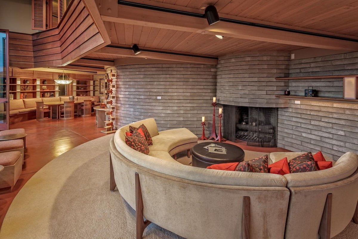 Hawaii’s Only Frank Lloyd Wright Home! gallery image 4