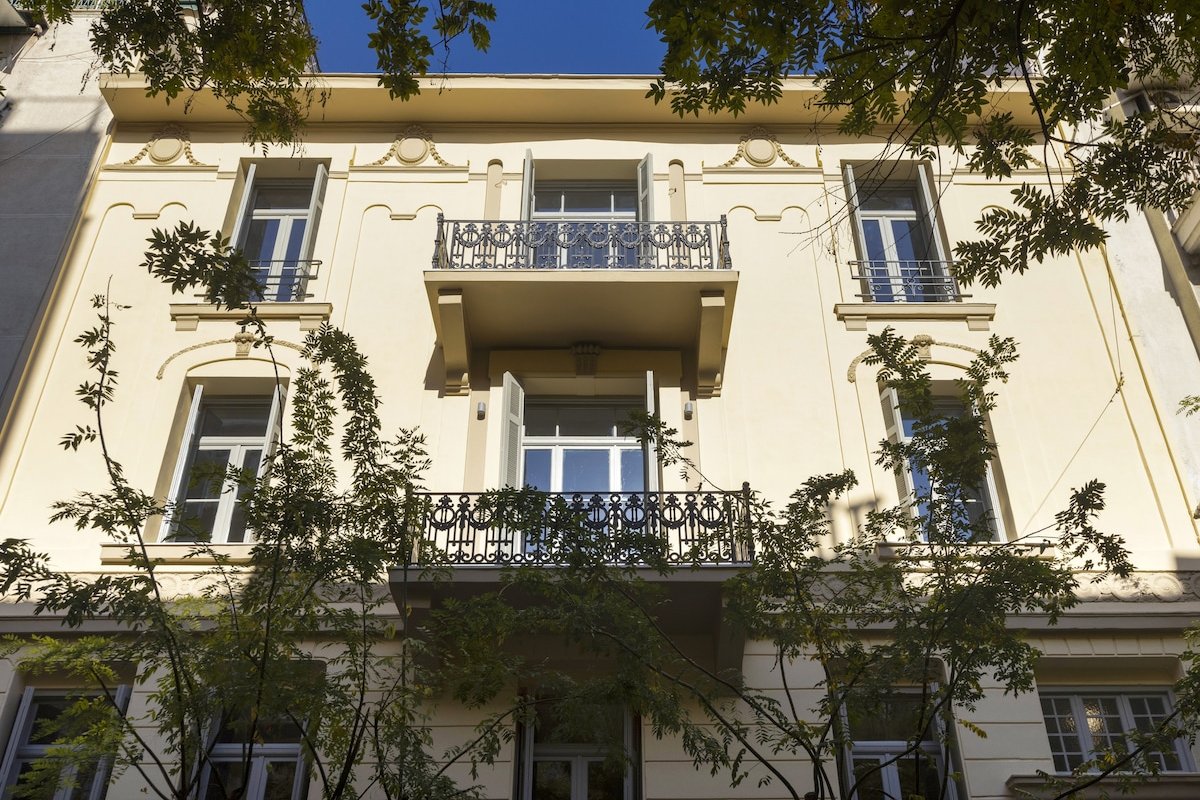 Derigny The Mansion #A gallery image 2