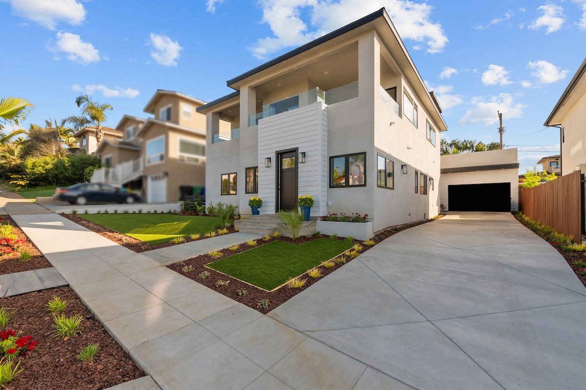 Ocean View Modern & New w/Pool gallery image 5