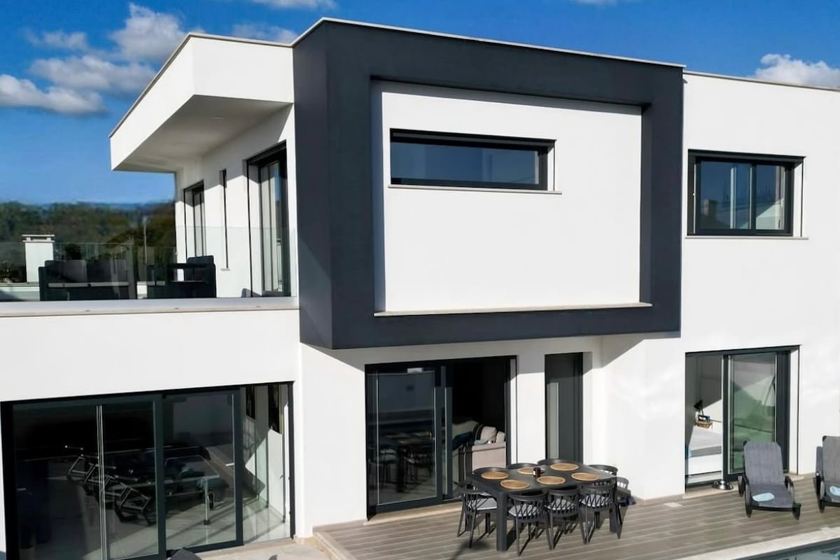 Atlantica One – Luxury and unique with ocean view gallery image 2