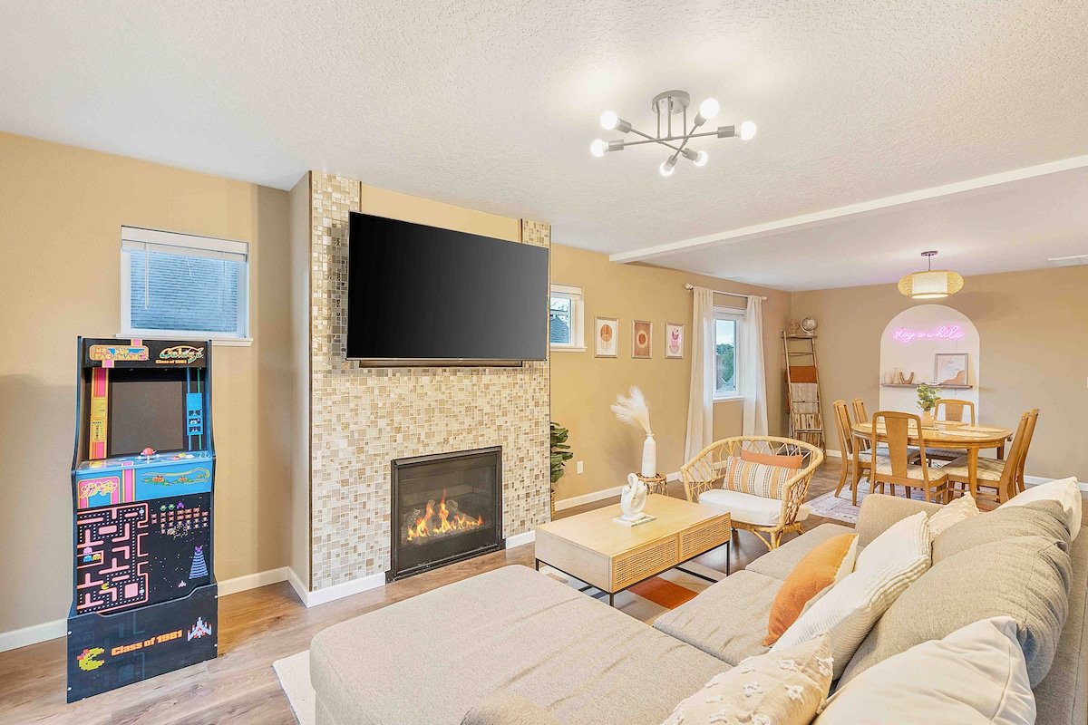 Welcoming 4BR/3.5BA – Steps from Mt. Tabor Park gallery image 3