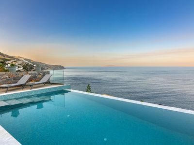 Stunning sea views, Access to a cove – Euphoria