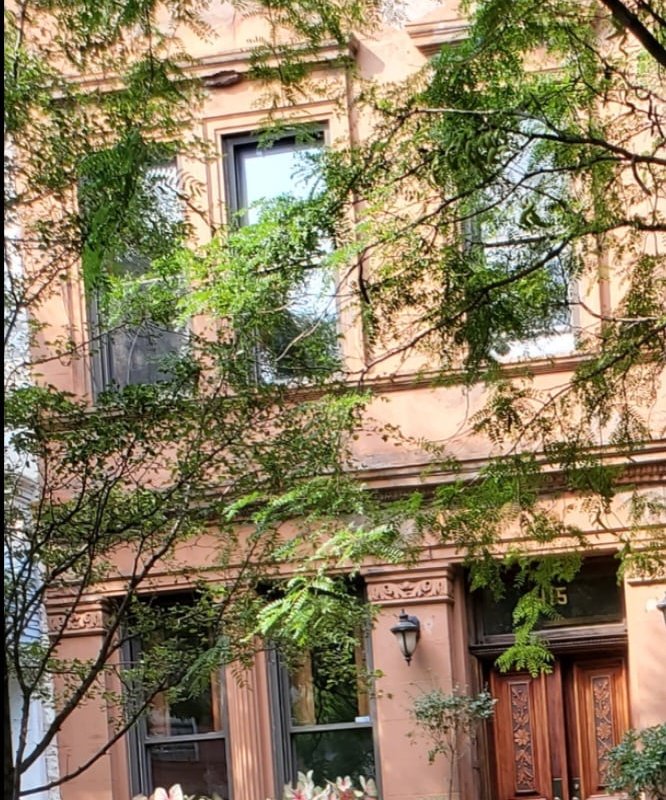 Guest Suite in Brownstone gallery image 3