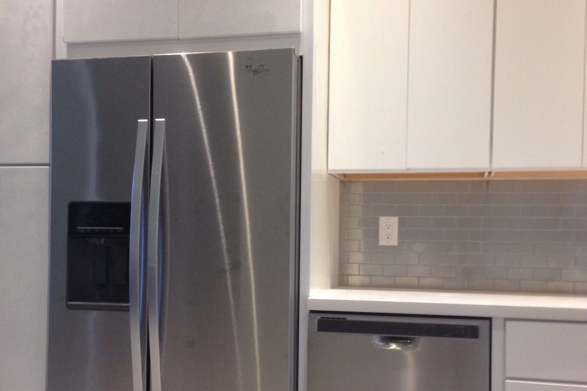 Ultra Modern Home in Central SF Location gallery image 3