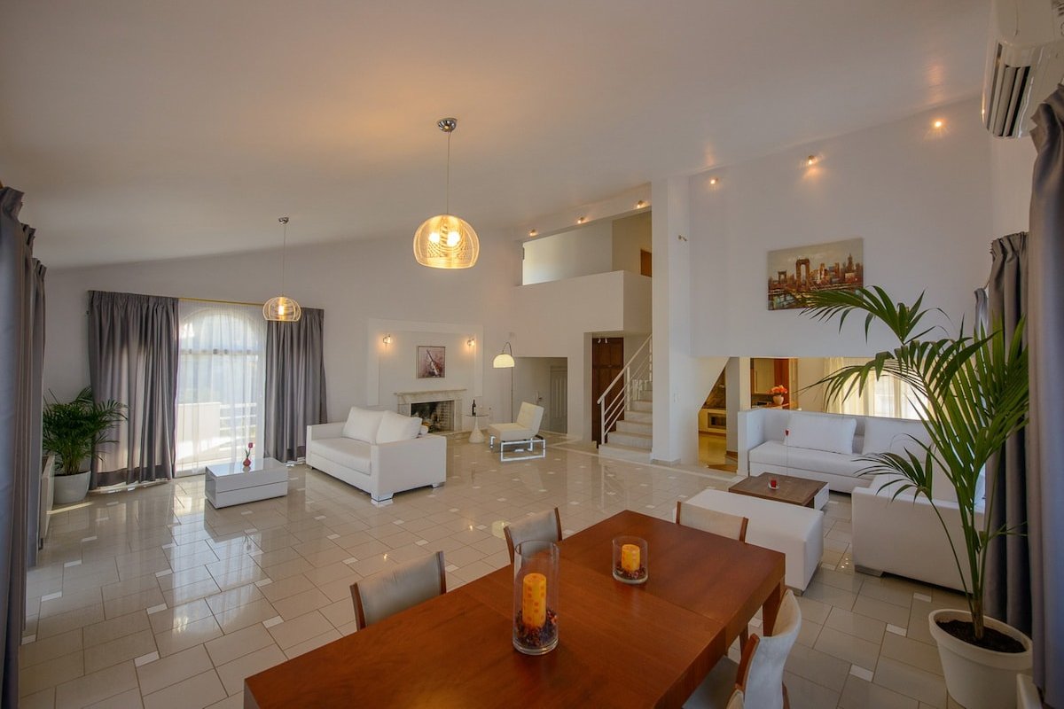 Andromeda gallery image 4