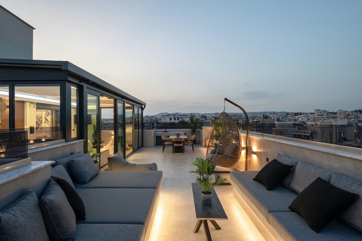 Luxurious Penthouse with Jacuzzi – Town Centre gallery image 3