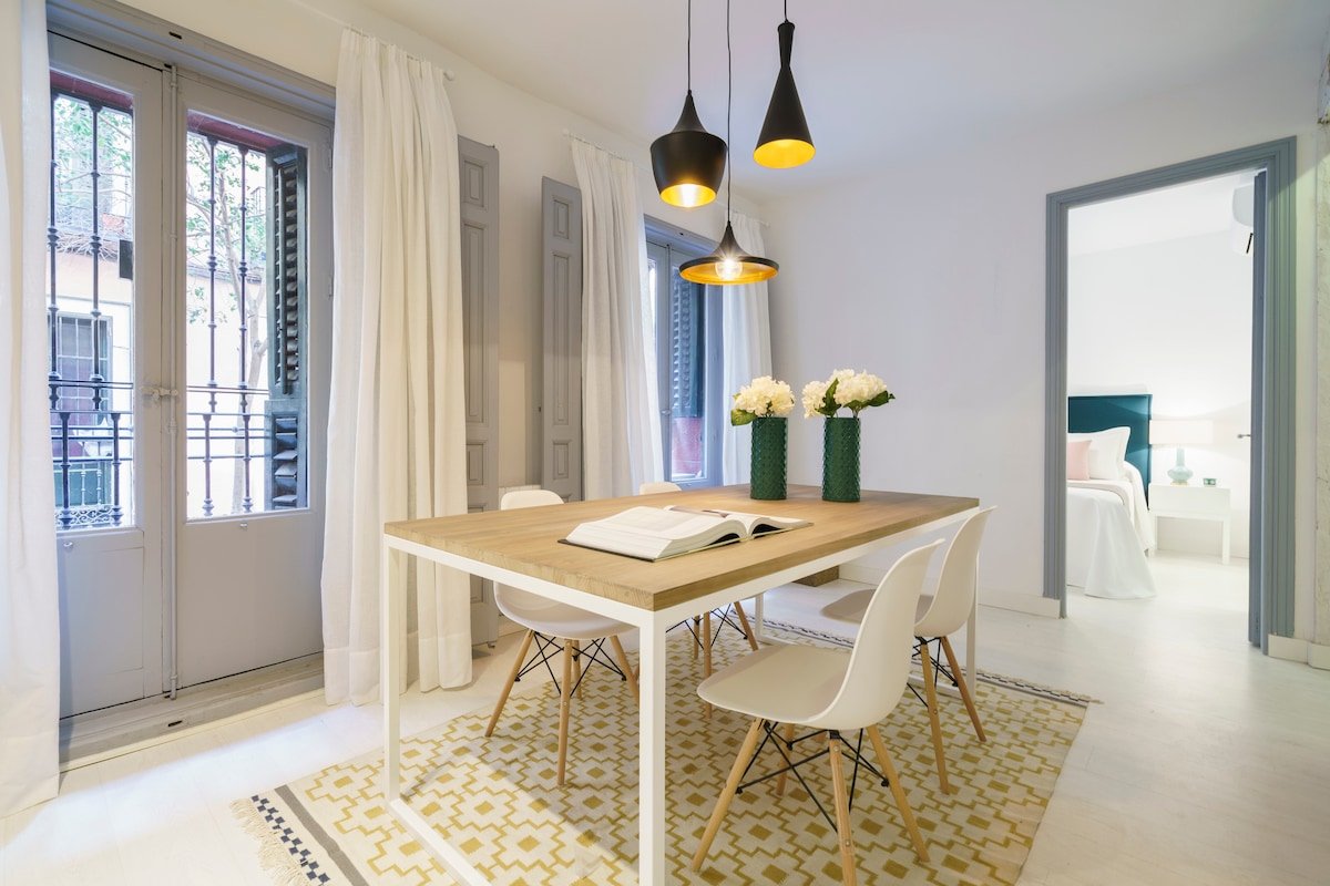 Homeclub | Charming Apartment in Malasaña gallery image 5