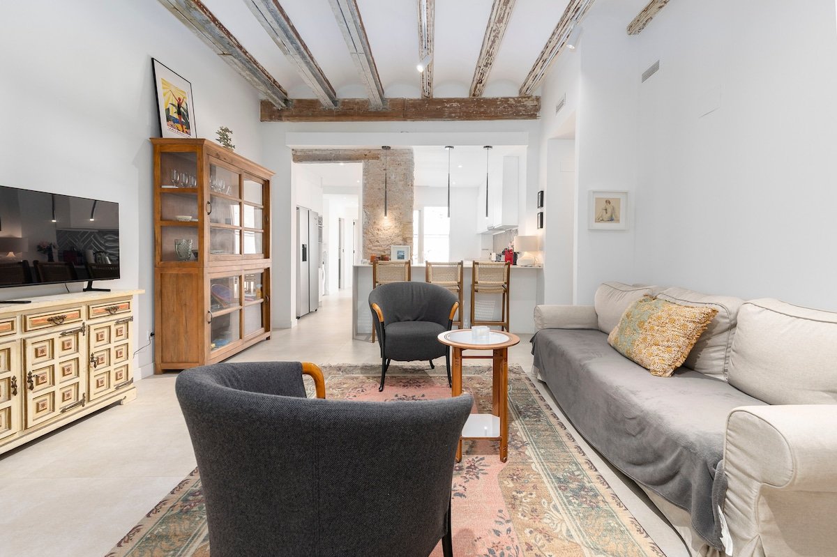 Apartamento al lado del mar y con patio privado gallery image 2