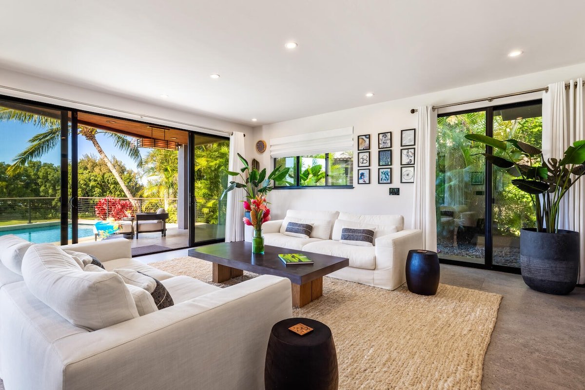 New Luxury Listing – Ocean View, Heated Pool, Spa gallery image 5