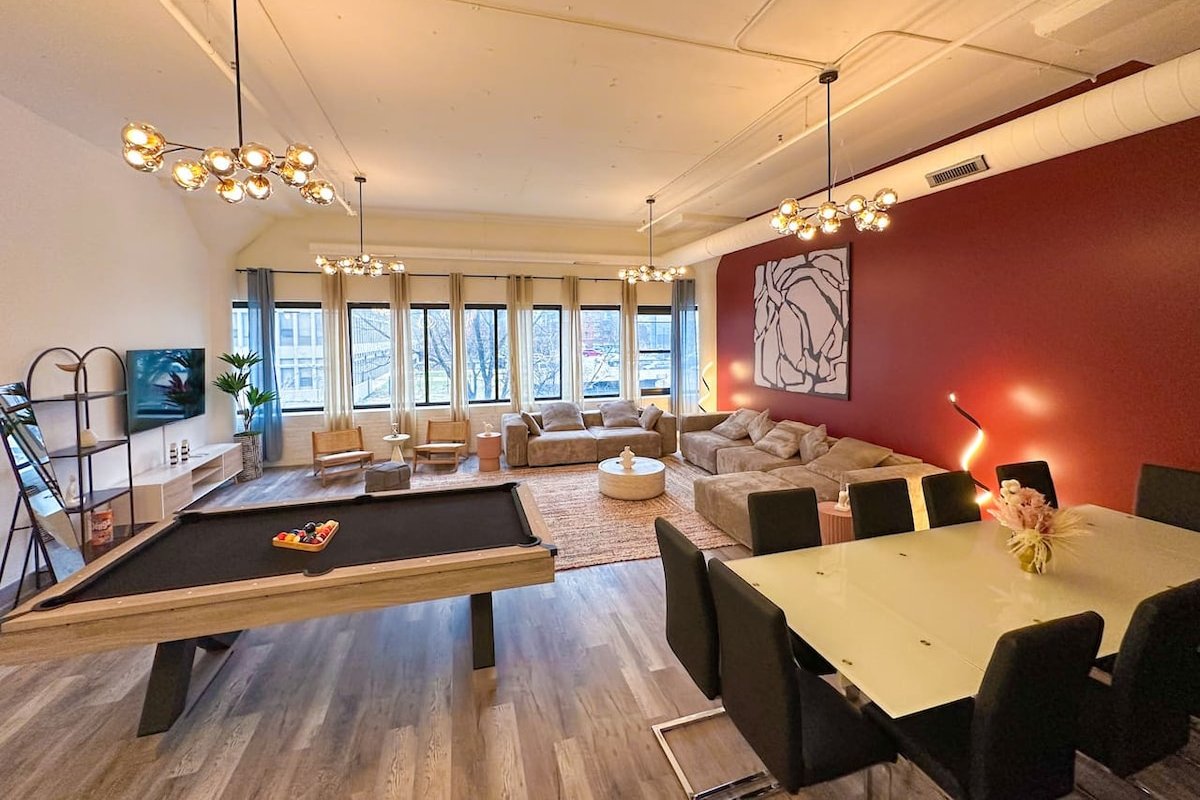 Luxury 6BR/3BA Group Stay in McCormick | Sleeps 12 gallery image 4