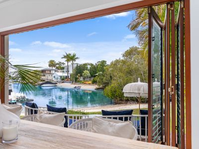 Quintessential Noosa Waterfront Home/ Heated Pool