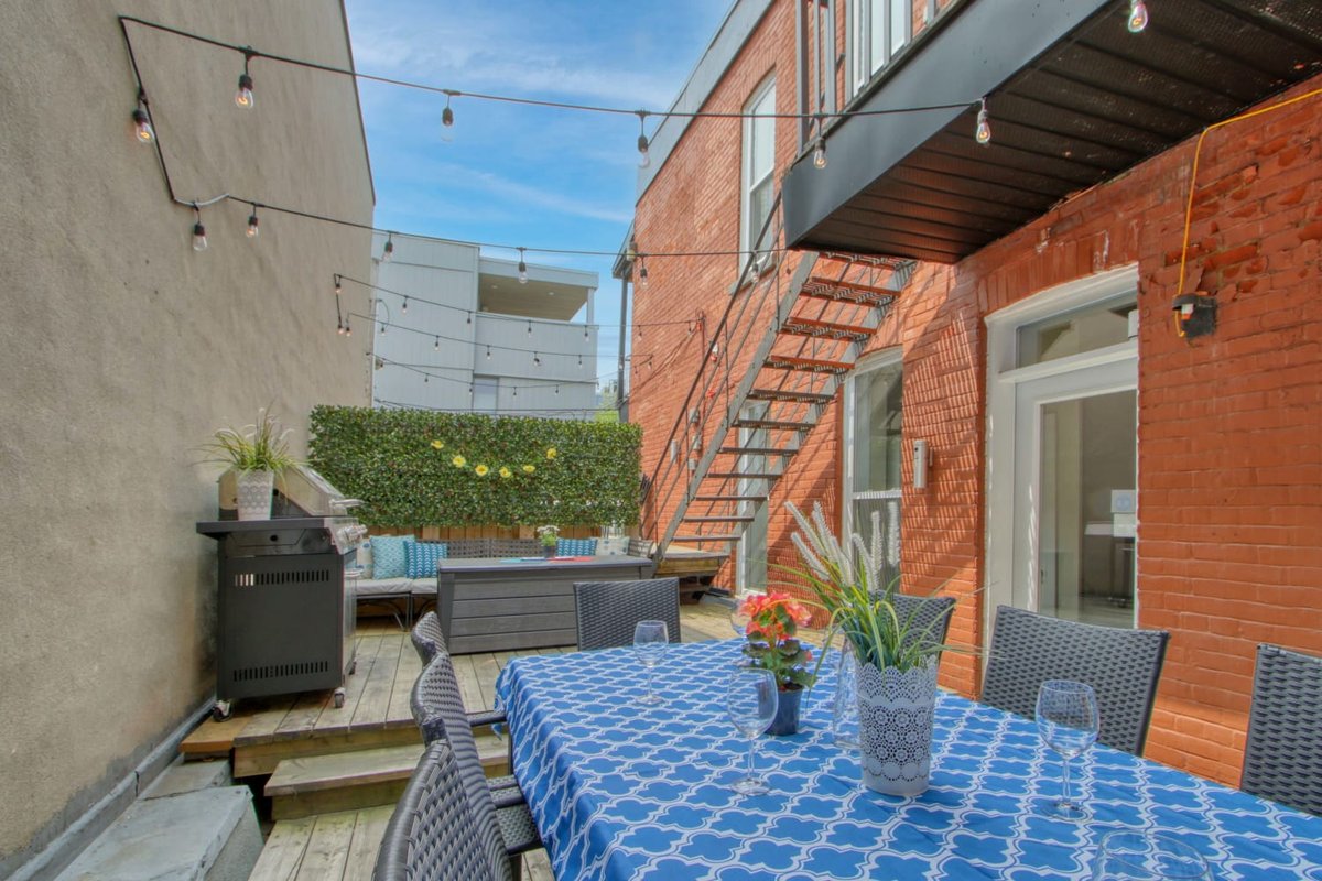 MTLVR #12 | Prime Plateau location, Metro 3 min