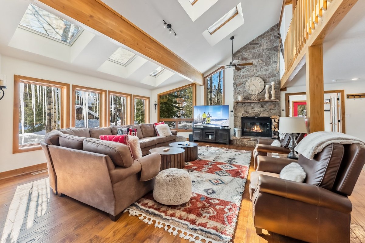 Apres Ski Haven: Pet Friendly with Private Hot tub