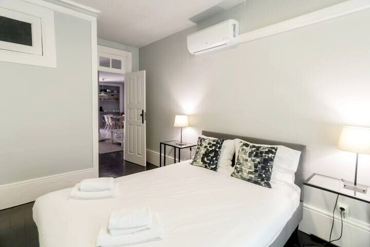 Galerias Nightlife Flats 4 gallery image 4