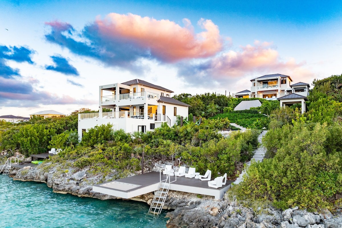 Above Rocks Villa – Stunning Views from Every Room