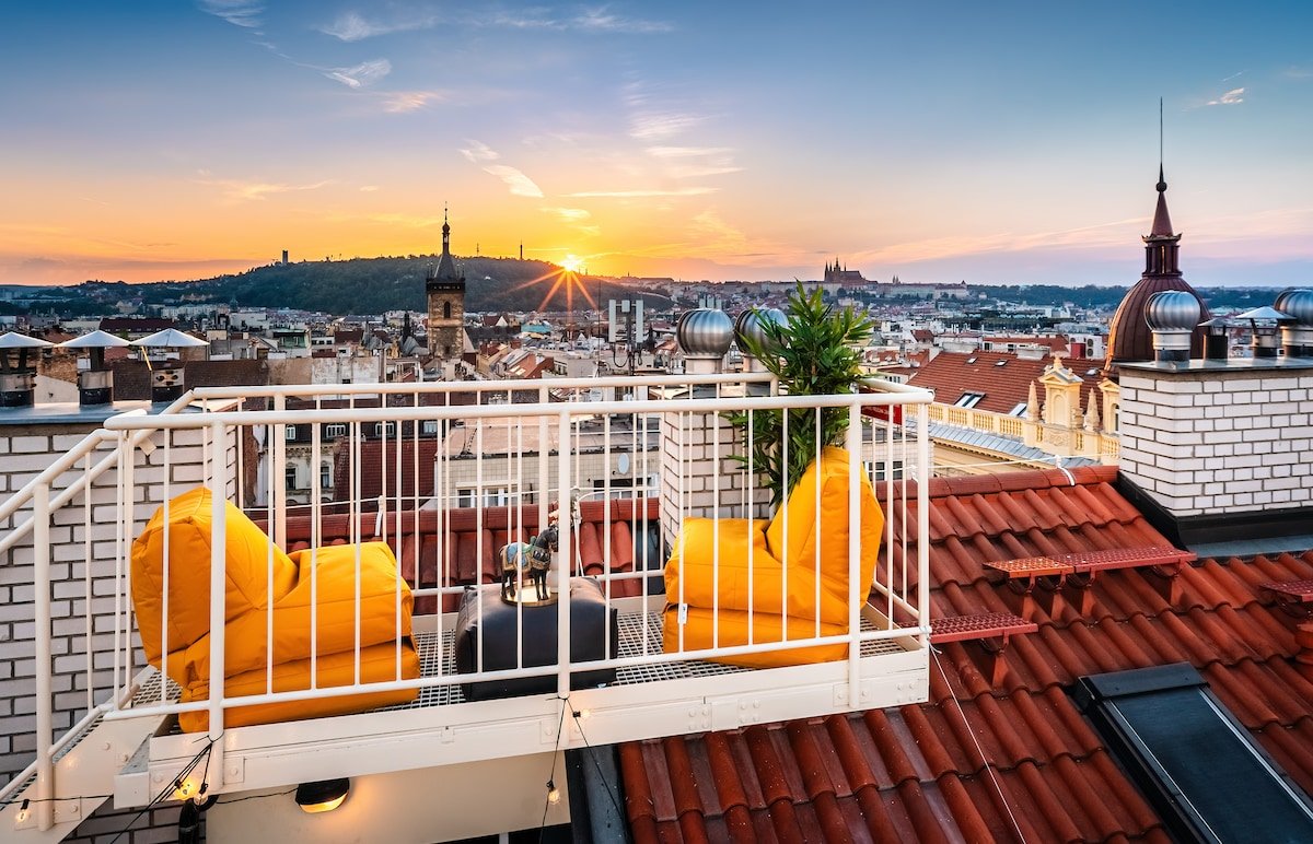 4BR + 3,5Ba 270m² Sunset Crown Penthouse | Terrace gallery image 2