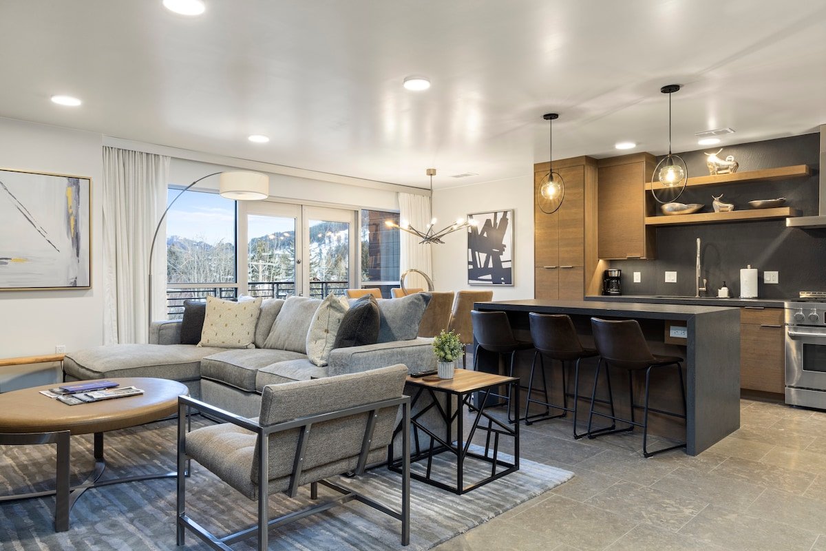 Outpost: Marriott Residence 402 – Close to Town gallery image 3