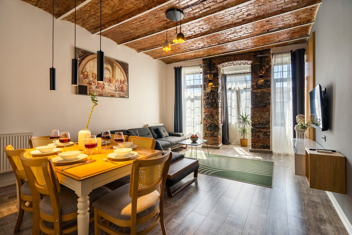 6 Bedrooms/2 Mins to Galata Tower/Exclusive Duplex gallery image 3