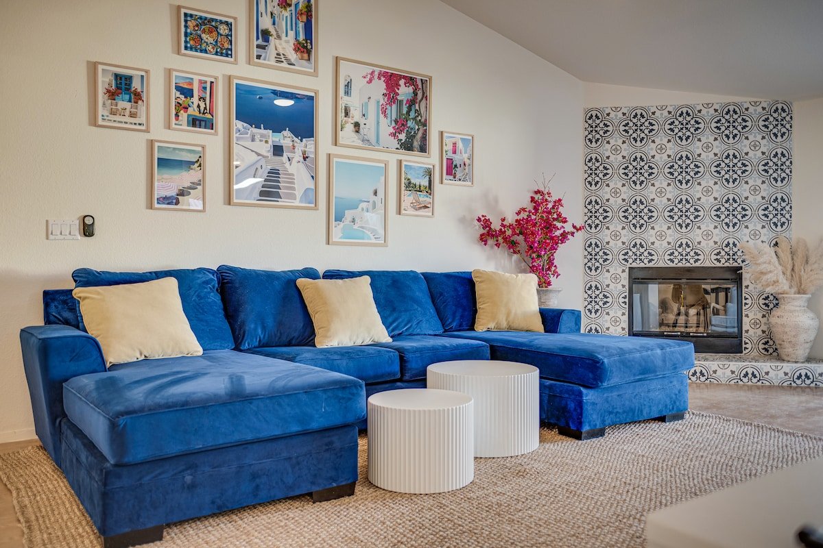 Greek villa 15m strip and airport gallery image 5